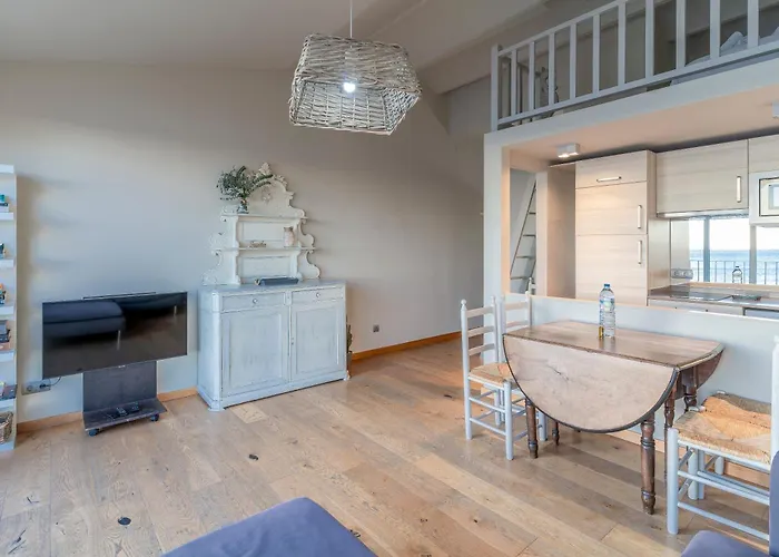 Hotel cerca del colegio: Casa Concha Apartamentos - WeHost Costa Brava